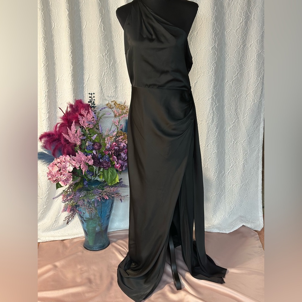 Lulus Signature Elegance Black Satin One-Shoulder Maxi
Dress